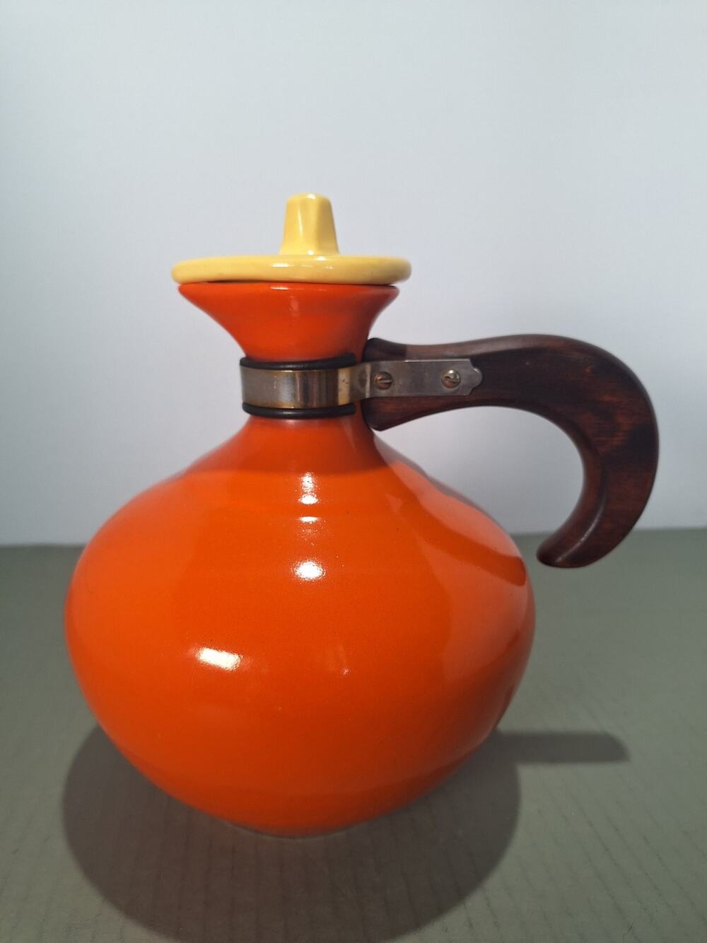 Metlox Poppytrail California Mobile Carafe Orange Wood Handle 1950s- NM Pottery!